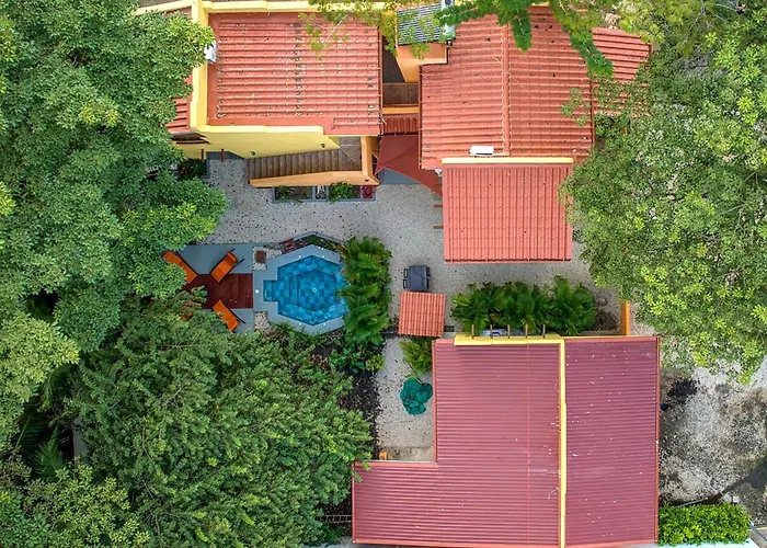 Tabasco Hotel *